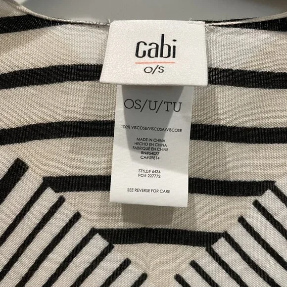 Cabi Unwind cover up geometric boho ruana, wrap, or kimono - One Size - Rtl $80 - Picture 7 of 7